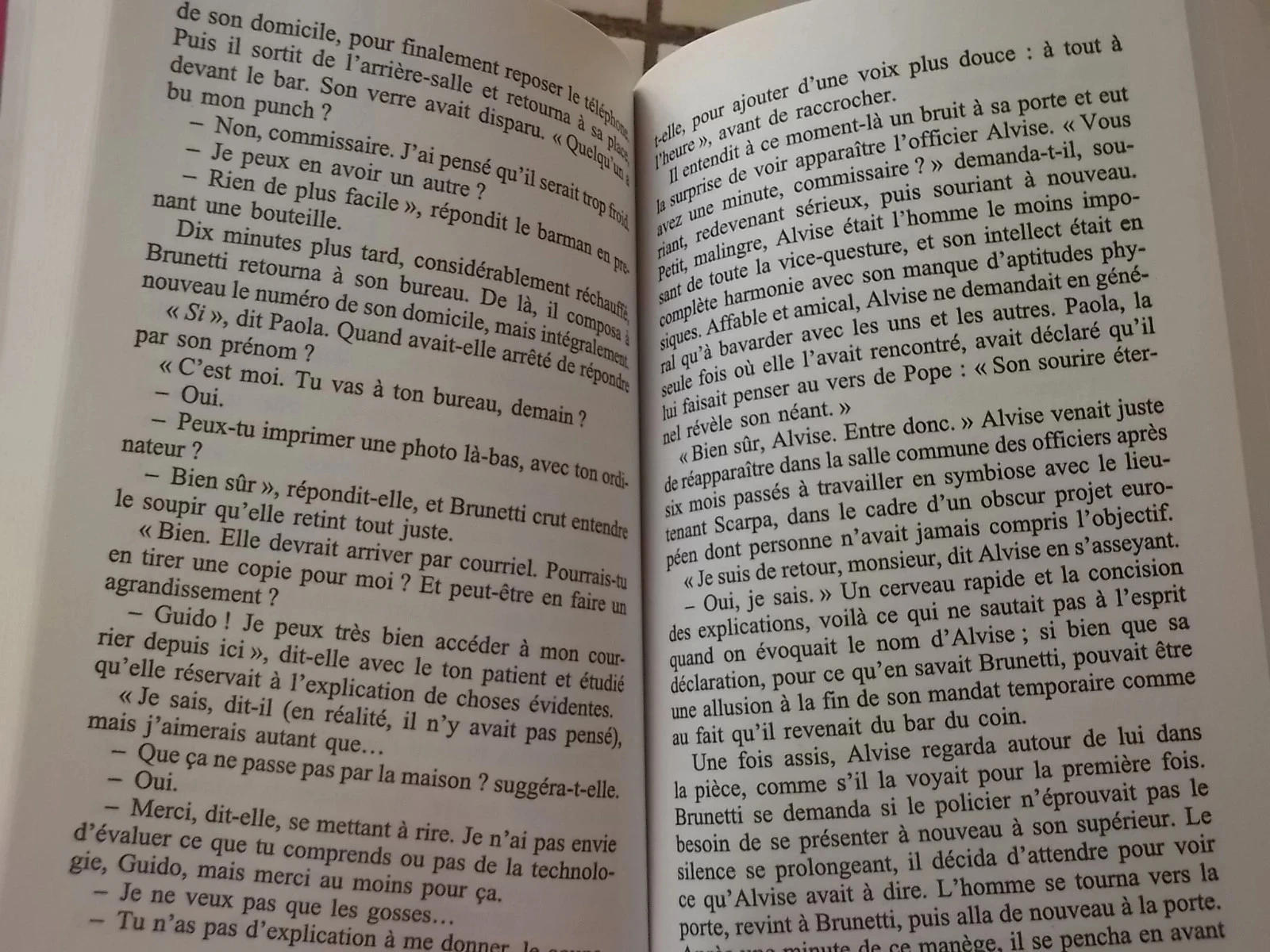 Donna Leon Books – photo 9